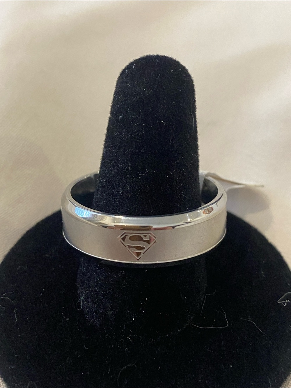 DC Comics Men's Stainless Steel Ring with Superman Shield - Silver